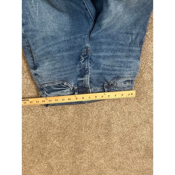 A.n.a High Rise Curvy Straight jean distressed holy women's SZ 8 - Picture 8 of 8